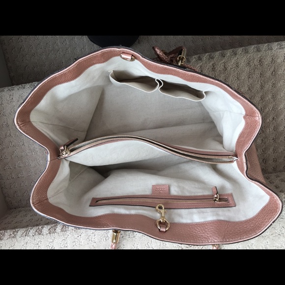 Gucci authentic leather handbag - Picture 3 of 7